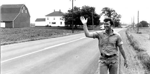 Cohen campaiging by walking across Maine in 1976